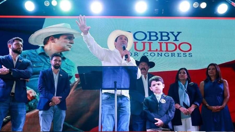 El cantante Bobby Pulido obtiene la candidatura demócrata en Texas y competirá por el Distrito 15 rumbo a la Cámara de Representantes en noviembre.