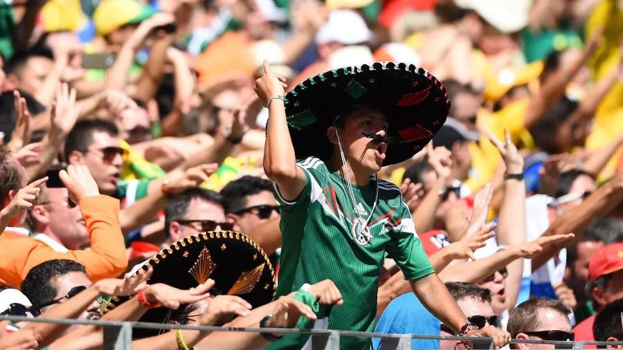 Sheinbaum pidió a la afición mexicana disfrutar del futbol con respeto y evitar conductas que violen las reglas de la FIFA, especialmente el polémico grito homofóbico.