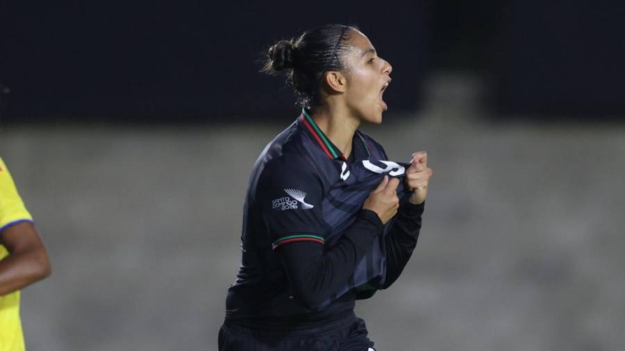 Paola García marcó el gol con el que México Femenil derrotó a Colombia y tomó el control de su camino hacia las Semifinales.