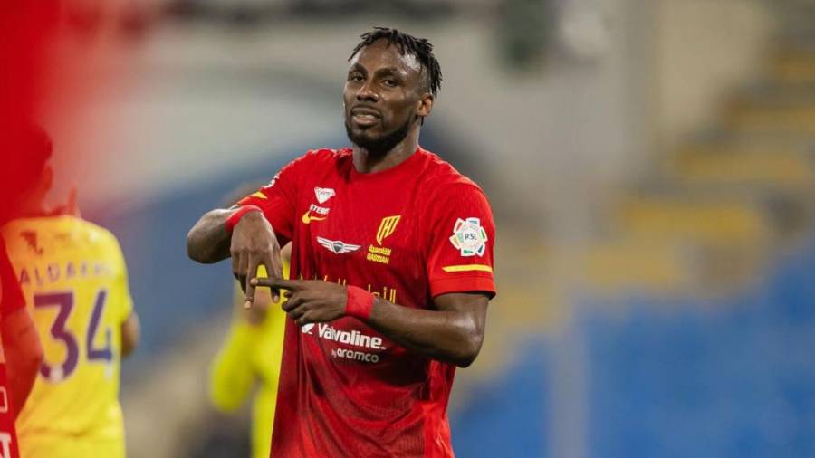 Julián Quiñones anotó en la victoria 5-1 del Al-Qadsiah ante Al-Hazm, resultado con el que el mexicano alcanzó 12 anotaciones en la Saudi Pro League y se mantiene en la pelea por el título de goleo.