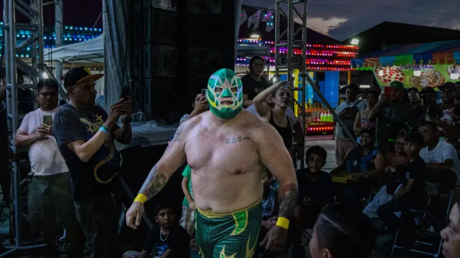 El martinete es uno de los castigos más riesgosos de la lucha libre, debido a que una ejecución incorrecta puede ocasionar lesiones graves en el cuello y la columna vertebral.