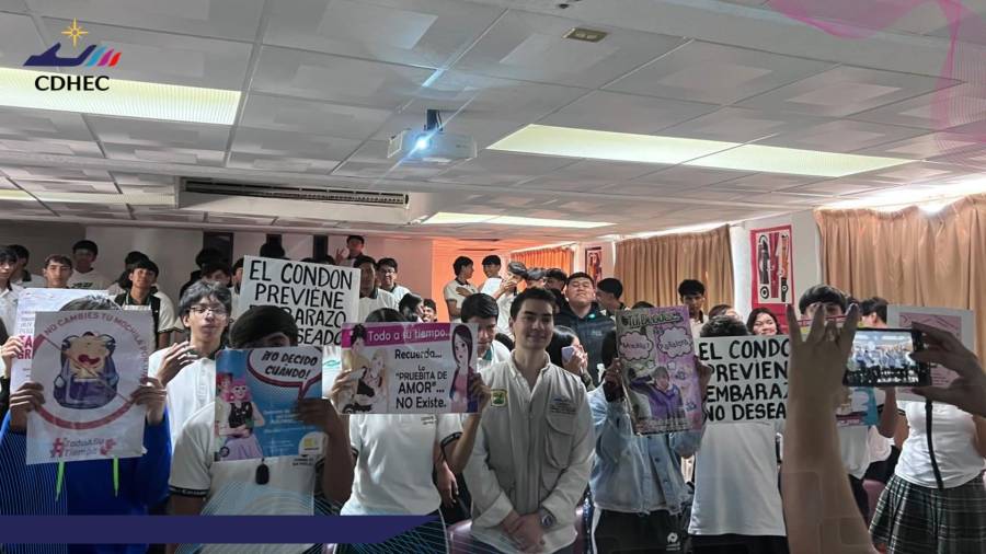 Personal de la Segunda Visitaduría de la CDHEC impartió pláticas sobre prevención del embarazo adolescente en el Conalep de San Pedro.
