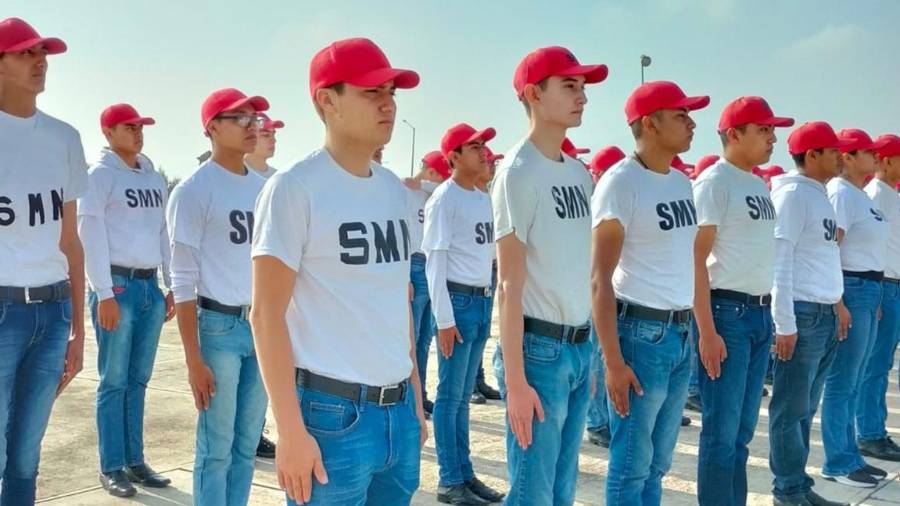 Miles de jóvenes que cumplen 18 años deberán tramitar la Cartilla del Servicio Militar Nacional durante 2026.