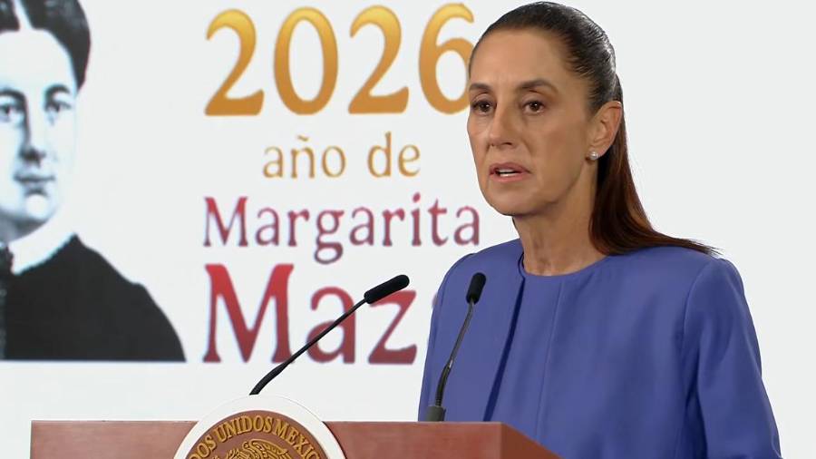 La presidenta Claudia Sheinbaum calificó como “doloroso” el asesinato de dos maestras en Michoacán y anunció el fortalecimiento de programas de salud mental en escuelas tras el ataque cometido por un menor.