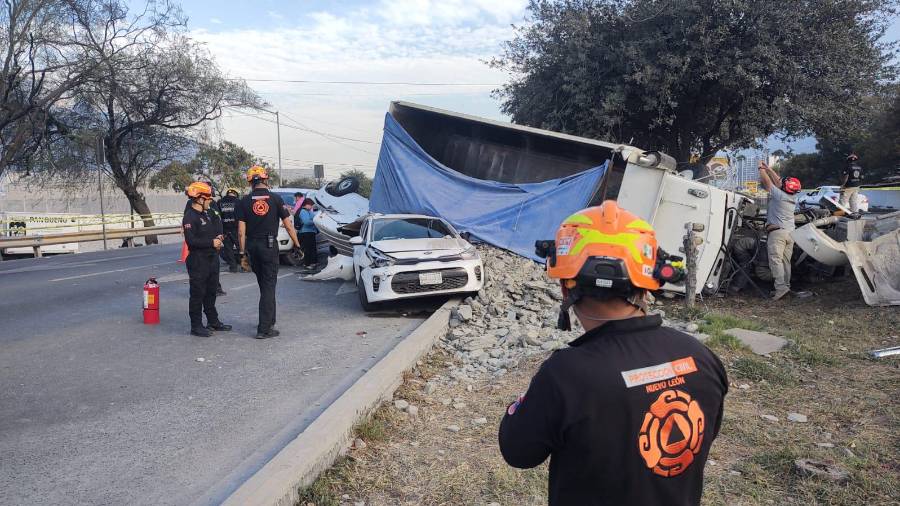 Los hechos se registraron la tarde de este viernes sobre la autopista Monterrey-Saltillo en el municipio de Santa Catarina