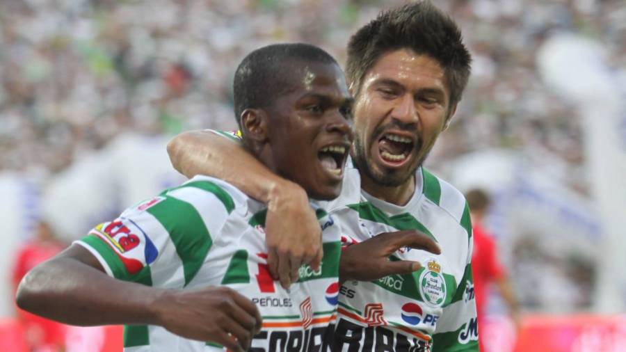 Oribe Peralta y Darwin Quintero formaron una de las duplas más peligrosas de Santos Laguna: tan solo en la temporada 2011-12 de Liga MX, el mexicano marcó 19 goles y el colombiano aportó 11, para un total de 30 tantos entre ambos rumbo al título de los Guerreros.