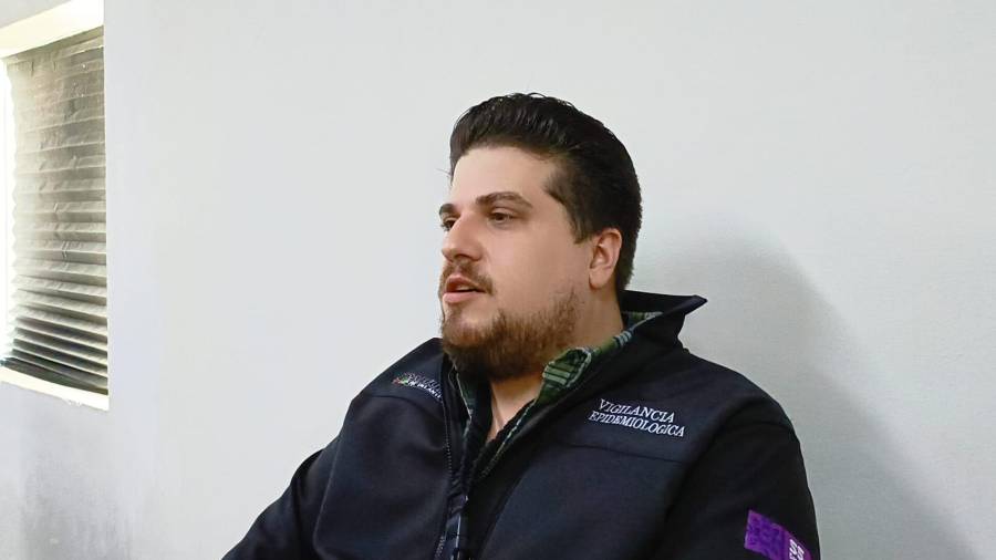 Roberto Bellock, epidemiólogo de la Jurisdicción Sanitaria Uno, explicó el funcionamiento del modelo de vigilancia epidemiológica tipo centinela.