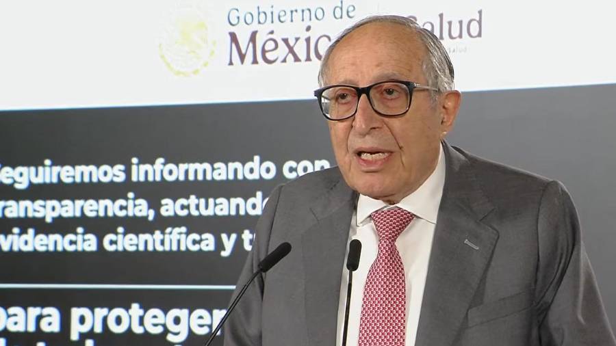 David Kershenobich aseguró que México mantiene vigilancia epidemiológica ante los casos de ciclosporiasis detectados en otros países y descartó un brote masivo.