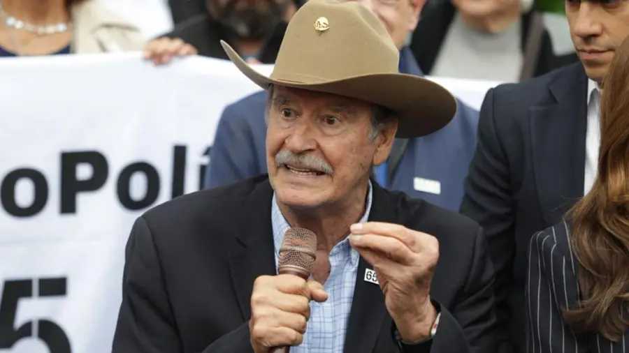 Vicente Fox volvió a generar polémica al criticar a Claudia Sheinbaum, defenderse de acusaciones de machismo y confirmar que participará en la próxima contienda electoral junto a la oposición.