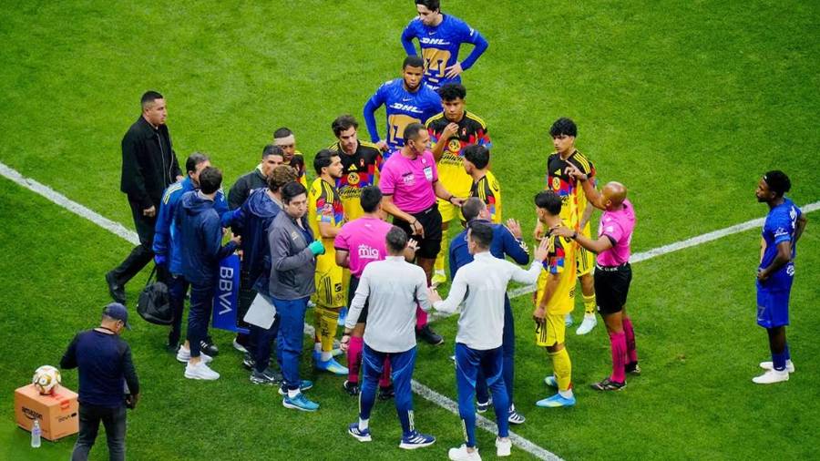 El Club América evitó perder en la mesa ante Pumas tras la resolución de la FMF, que descartó alineación indebida pero impuso una multa. La polémica crece tras las declaraciones de Arturo Brizio, quien asegura que sí hubo infracción.