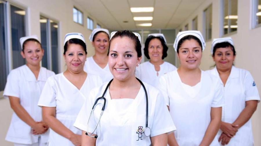 La falta de estabilidad económica y prestaciones, junto con la ausencia de pensiones futuras, profundiza la percepción de desvalorización profesional entre el personal de enfermería.