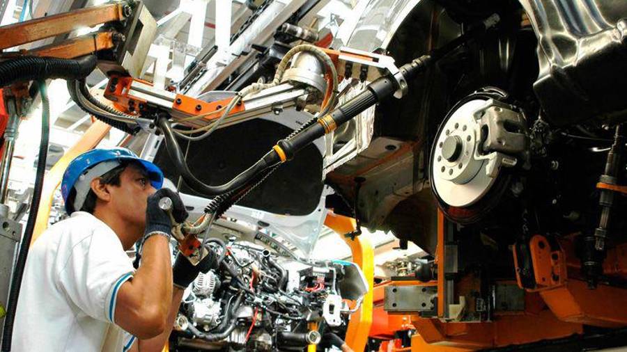 México publicó un decreto que exenta temporalmente del arancel del 10% a las importaciones de partes y componentes destinados al ensamblaje de automóviles.