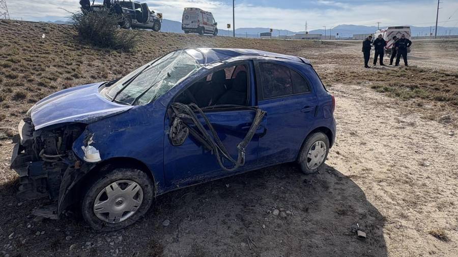 El accidente ocurrió en la curva de incorporación a la carretera Monterrey–Saltillo.