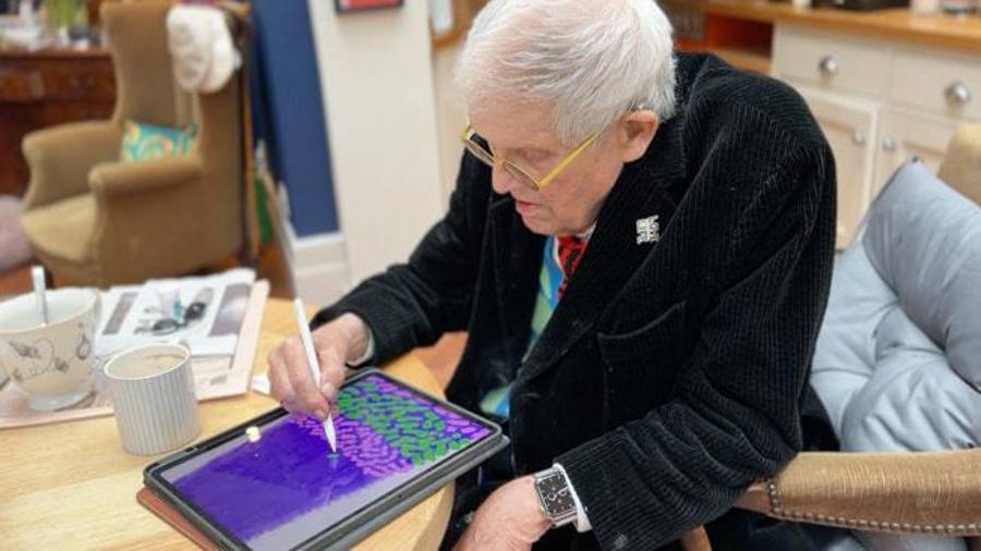 Arte. La experimentación tecnológica fue una constante en la trayectoria de David Hockney, quien incorporó herramientas digitales como el iPad a su proceso artístico.
