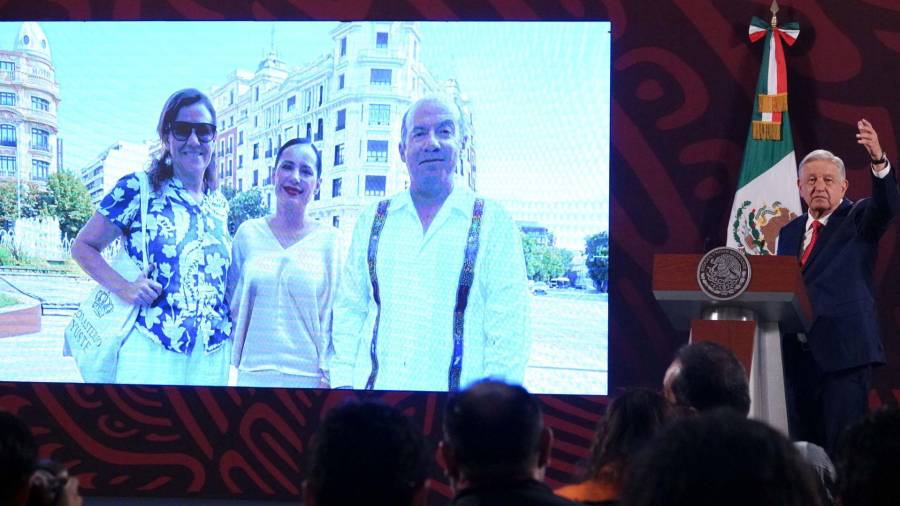 “Lo voy a decir, porque si no no se entera la gente”, expresó Obrador al mencionar el presunto motivo de la visita de Cuevas a Madrid, España.