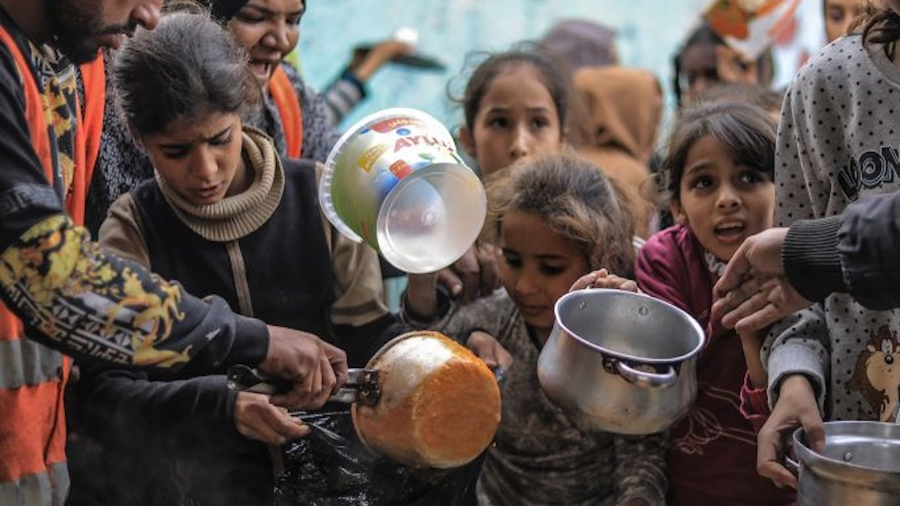 Las acciones necesarias para prevenir la hambruna requieren una inmediata decisión política de alto el fuego, junto con un aumento significativo e inmediato del acceso humanitario y comercial a toda la población de Gaza