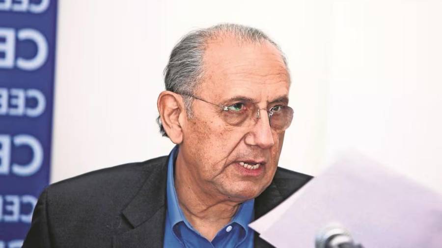 La información sobre el cambio comenzó a circular entre integrantes de la comunidad académica.