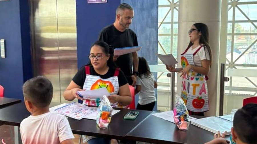 Niñas y niños de 6 años en adelante pueden participar en plastilina, caricatura, pintura, guitarra, violín, canto y acordeón.