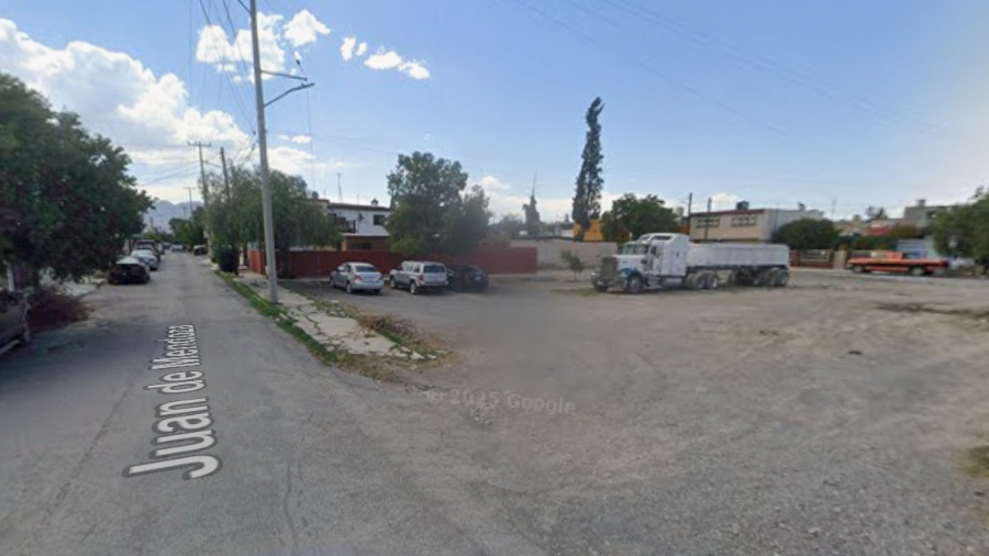 El terreno ubicado en el cruce de las calles Martín de Gálvez y Juan de Mendoza, en la colonia Virreyes Popular, es ilegalmente ofertado en redes sociales.