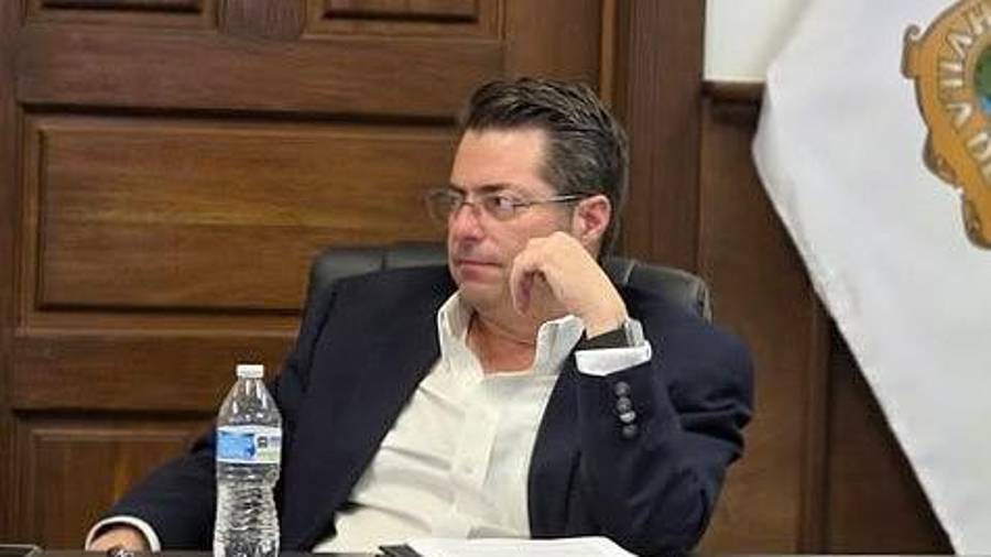 Enrique Martínez y Morales, titular de la Secretaría de Inclusión y Desarrollo Social, sostuvo que la inteligencia artificial no destruye al trabajador, sino que transforma la forma de trabajar.