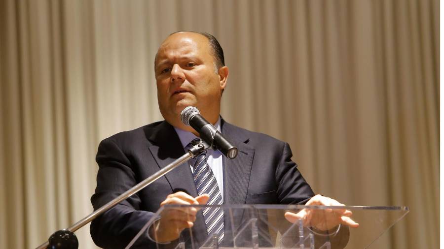 Imagen del ex Gobernador Cesar Duarte durante un evento publico