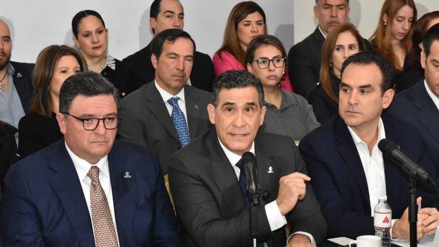 La Iniciativa Privada de Nuevo León cuestionó el incremento de impuestos sore todo el ISN que dijeron los deja en desventaja para la atracción de inversiones nacionales y extranjeras