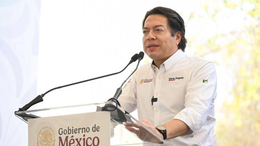 El titular de la SEP, Mario Delgado hizo un llamado a los maestros que se mantienen en paro a reincorporarse a las aulas.