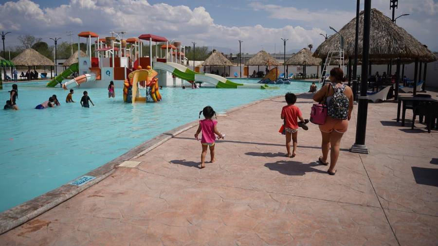 Dinolandia y Aqua Ramos son dos de los espacios más visitados por las familias durante el periodo vacacional.