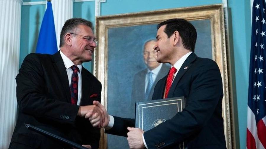 El plan fue rubricado en una ceremonia en Washington entre el secretario de Estado de Estados Unidos, Marco Rubio, y el comisario europeo de Comercio, Maros Sefcovic
