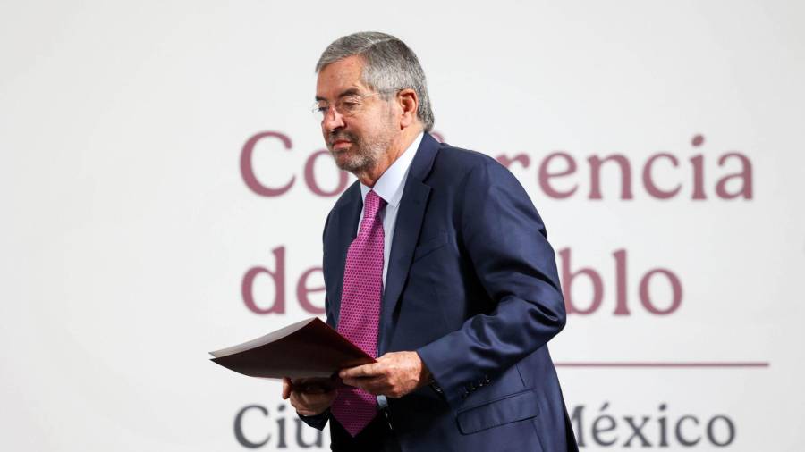 SRE rechazó que el gobierno de Estados Unidos estaría presionando a la administración de México para que investigue y procese a políticos mexicanos con presuntos vínculos con el crimen organizado.