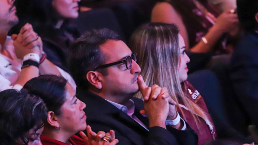 Por segundo día en una semana, Andrés Manuel López Beltrán generó revuelo entre la clase política morenista.