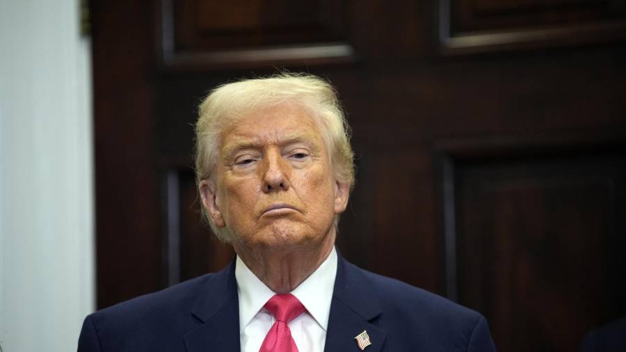 El presidente de Estados Unidos, Donald Trump, durante el anuncio que Michael y Susan Dell prometieron una suma histórica de 6.250 mdd para financiar “cuentas Trump” para niños, en la Casa Blanca.