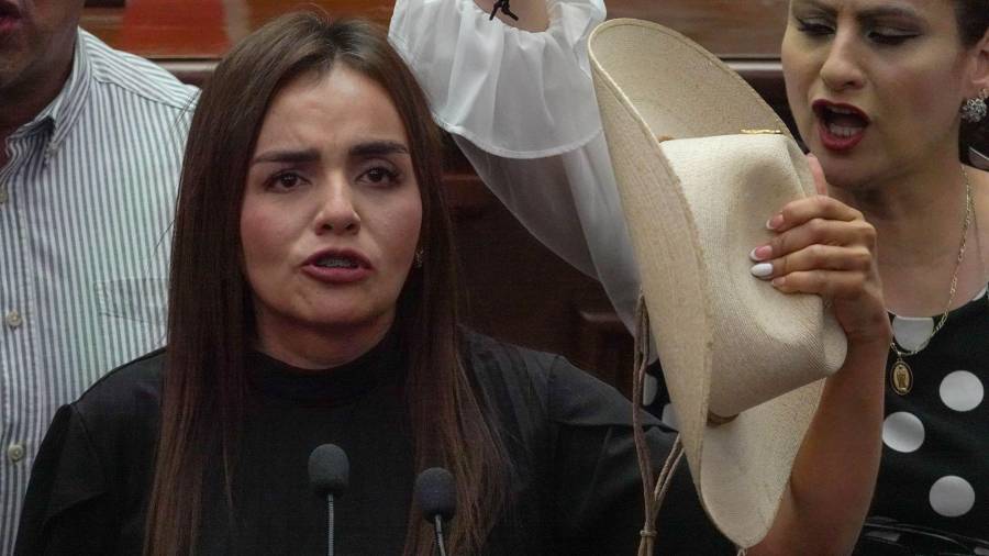 Quiroz da sus declaraciones por el arresto de R1