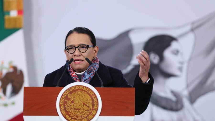 La secretaria de Gobernación, Rosa Icela Rodríguez, informó que se registraron 145,537 repatriaciones de mexicanos desde EU desde Donald Trump, regresó a la Casa Blanca y endureció la política antimigratoria.