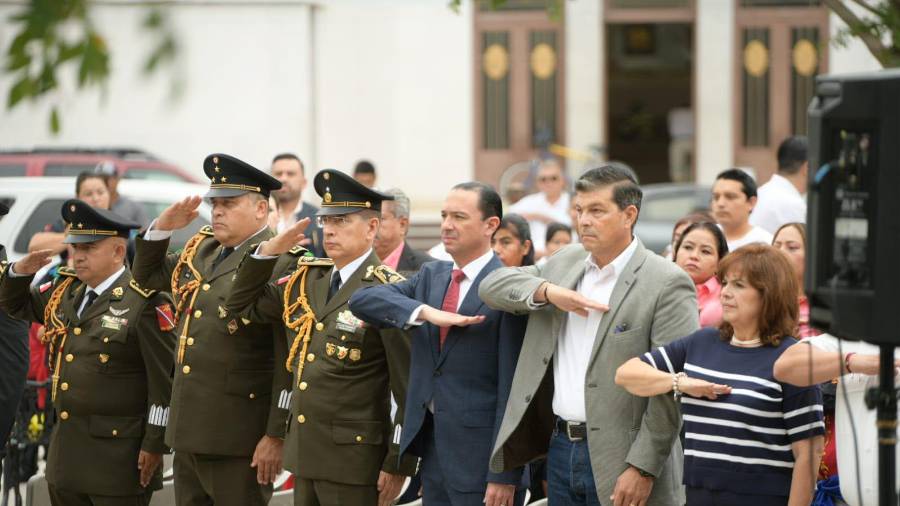 Acuña celebra el 216 aniversario del Inicio de la Independencia con un desfile de saldo blanco y ambiente festivo. FOTOS: CORTESÍA