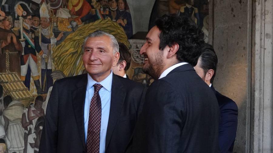 En Estados Unidos el interés por López Hernández no se limita al contrabando de combustible, sino también al lavado de dinero. Y en esos negocios, según el autor de Estrictamente Personal, Andy es muy cercano al senador.