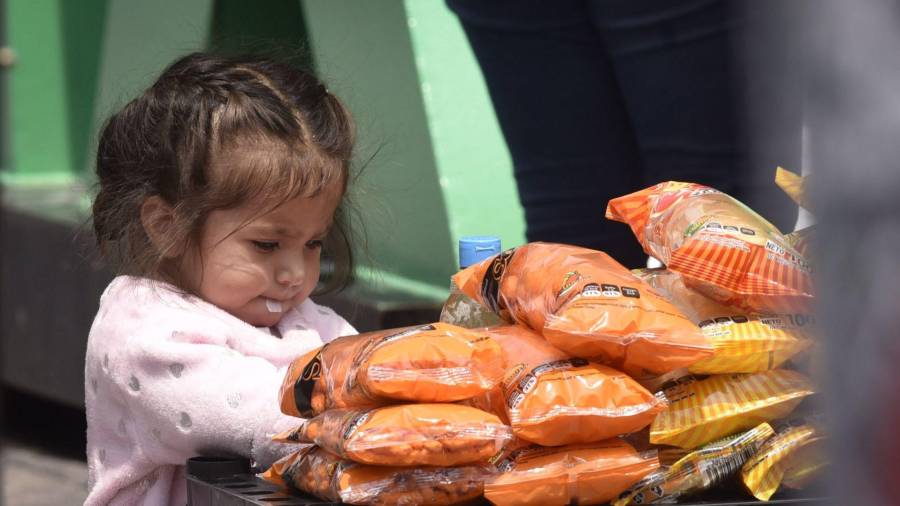 De acuerdo con la Sedu, se revisará el interior y exterior de los planteles escolares para reducir la venta y consumo de comida chatarra.