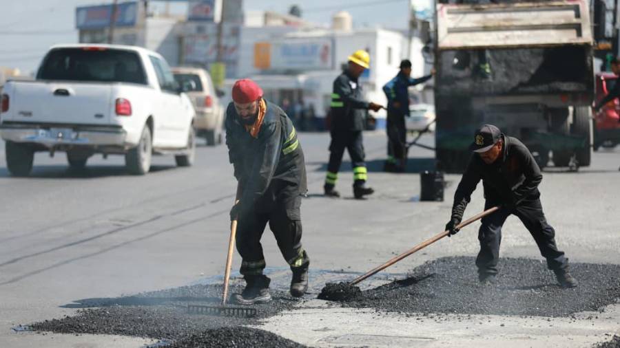 Obras buscan mejorar las condiciones de circulación en las vialidades de Saltillo.