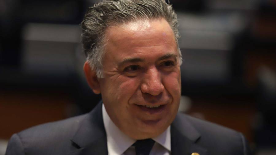 El senador Enrique Inzunza, junto con otros 9 funcionarios de Sinaloa, fueron señalados por el gobierno de los Estados Unidos como colaboradores del cártel