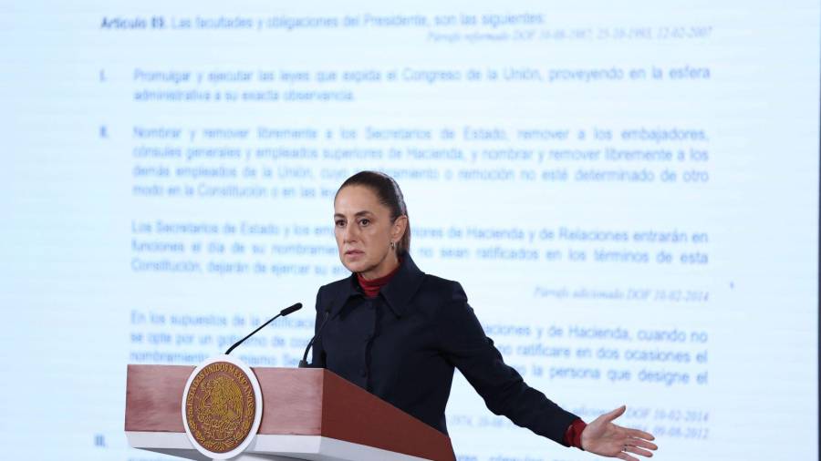 Los discursos sobre la defensa de la soberanía hechos por Sheinbaum, afirma el periodista, no significan ya nada para Washington, donde sólo falta poner fecha a la decisión de proceder en México.