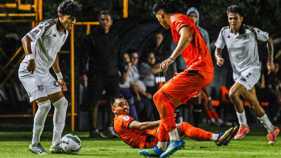 Eduardo Velázquez marcó el único gol de Saltillo Soccer durante el encuentro.