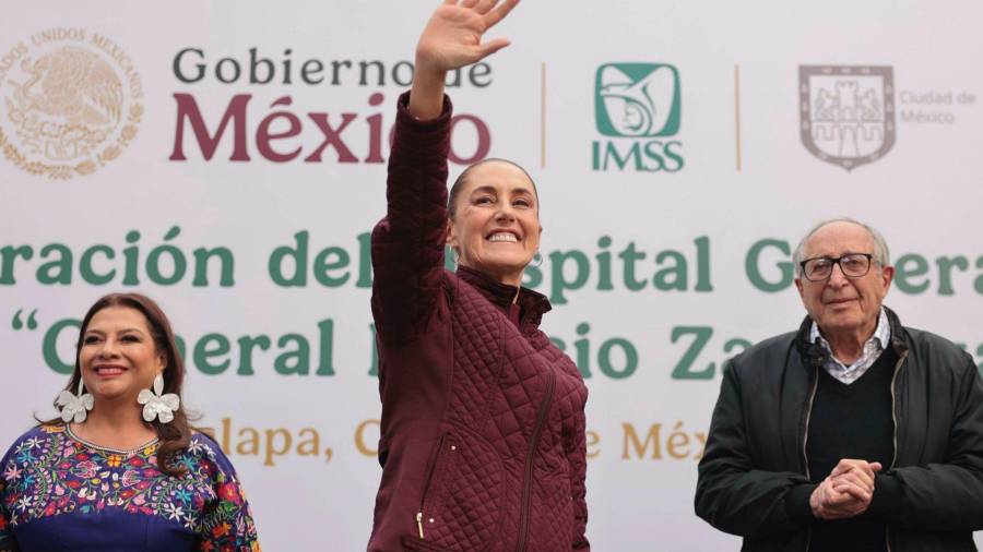 La presidenta Claudia Sheinbaum Pardo afirmó que no se tiene reporte de vuelos militares de Estados Unidos sobre México.