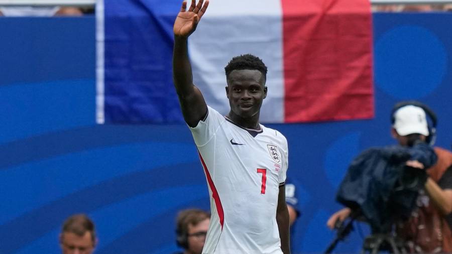 Bukayo Saka comandó la victoria de Inglaterra con un triplete ante Francia en el Hard Rock Stadium de Miami.