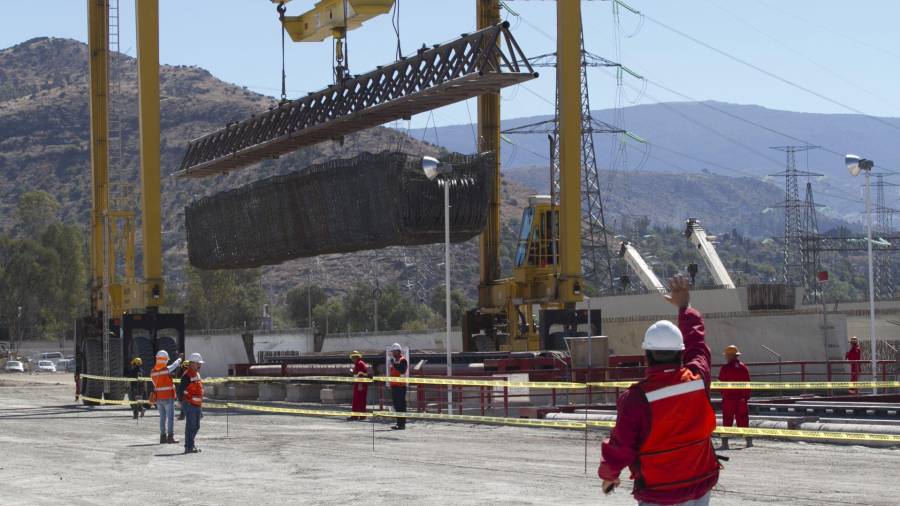 Además del costo de las materias primas, a los empresarios les preocupa la incertidumbre en la política comercial de EE. UU. (22.6%) y los retos de gobernanza (21.2%).