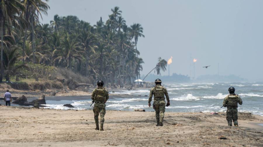 El Senado dio luz verde a dos solicitudes presidenciales para que personal de la Armada viaje a Estados Unidos en misiones de adiestramiento y ejercicios multinacionales.