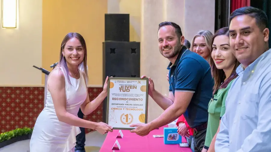 Jóvenes de Piedras Negras participaron en la convocatoria del Premio Municipal de la Juventud 2026.