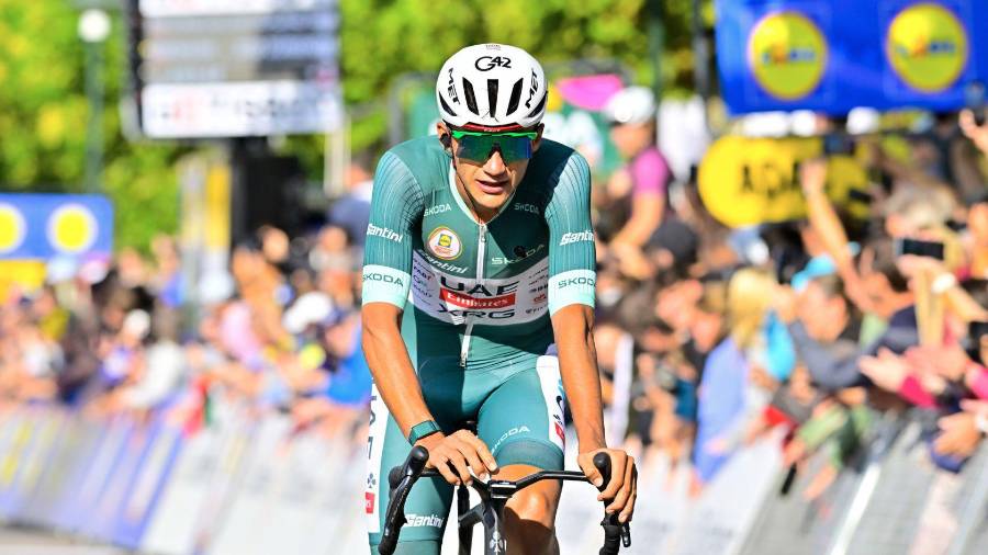 Isaac del Toro atacó a 35 kilómetros de la meta y fue segundo en la etapa reina disputada entre Herxheim y Bad Dürkheim.