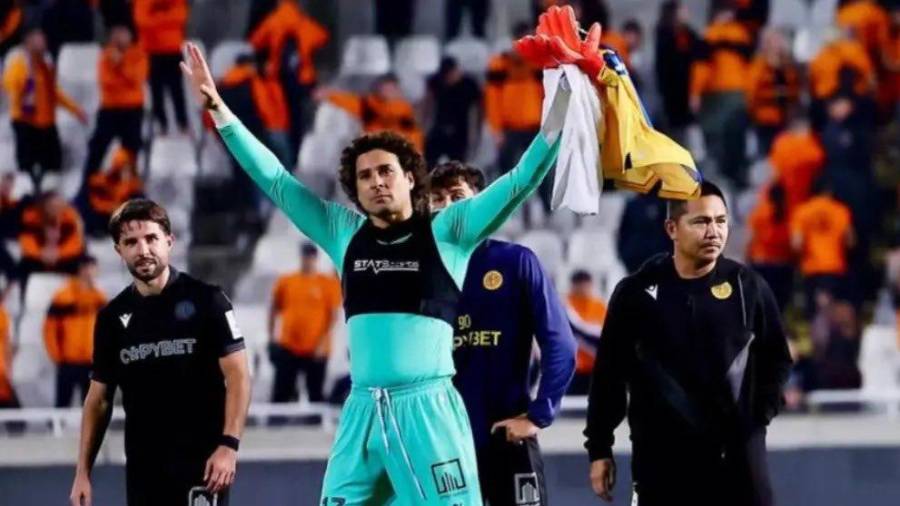 Guillermo Ochoa fue la figura del partido al mantener su arco en cero y sostener el empate del AEL Limassol ante Olympiakos Nicosia en la Liga de Chipre.