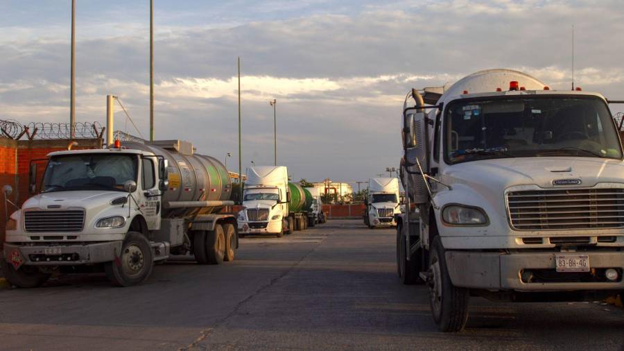 (IMAGEN ILUSTRATIVA) Autoridades Federales y personal de Petróleos Mexicanos (Pemex) localizaron un nuevo túnel presuntamente utilizado en actividades relacionadas con el robo de combustible.