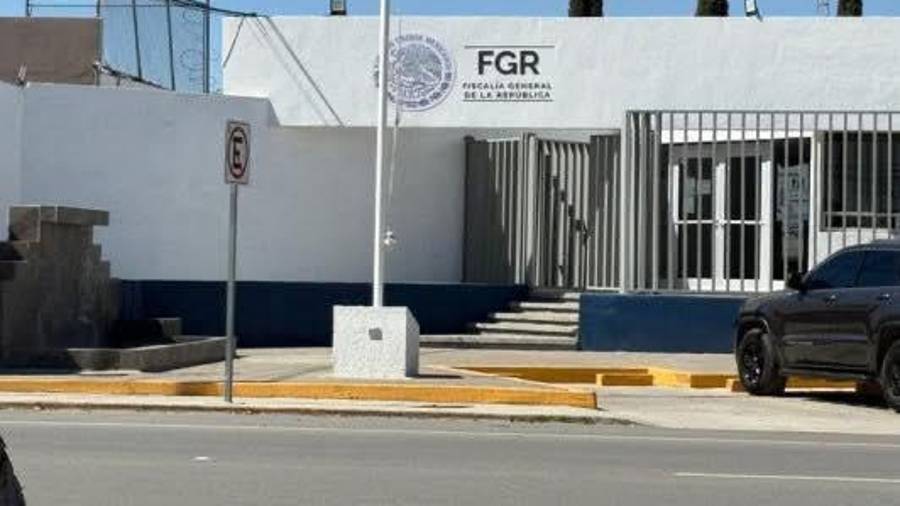 Los narcóticos decomisados fueron puestos a disposición de las autoridades federales junto con los dos detenidos, quienes quedaron sujetos a las investigaciones correspondientes.